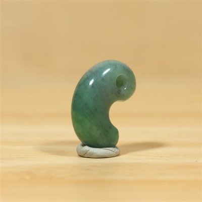 画像4: 糸魚川産 ひすい勾玉 (4)