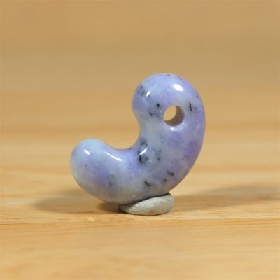 画像1: 糸魚川産 ひすい勾玉 (1)
