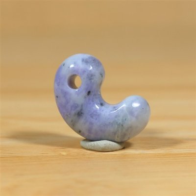 画像2: 糸魚川産 ひすい勾玉 (2)