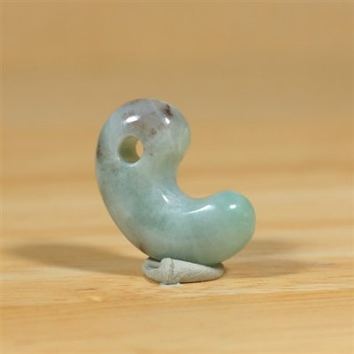 画像2: 糸魚川産 ひすい勾玉 (2)