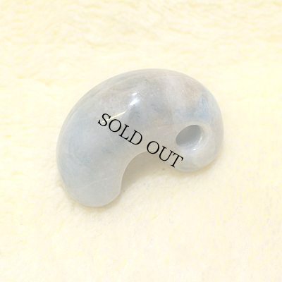 画像4: 糸魚川 入りコン沢産 青ひすい勾玉 (4)