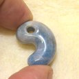 画像5: 糸魚川 入りコン沢産 青ひすい勾玉 (5)