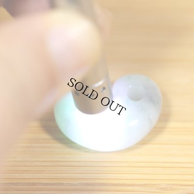 画像6: 青海産 緑系 高透過 ひすい勾玉 (6)