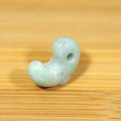 画像3: ひすい勾玉 (3)