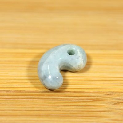 画像2: ひすい勾玉 (2)