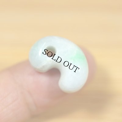 画像5: ひすい勾玉 (5)