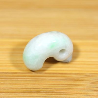 画像4: ひすい勾玉 (4)