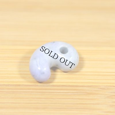 画像2: ひすい勾玉 (2)