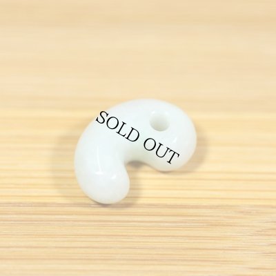 画像2: ひすい勾玉 (2)