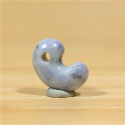 画像1: ひすい勾玉 (1)