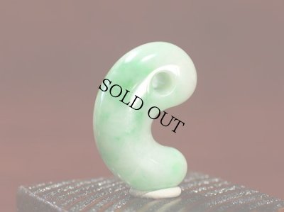 画像4: ひすい勾玉 (4)