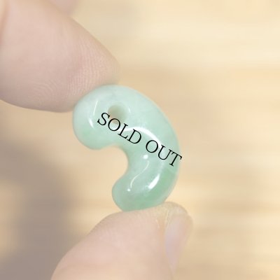 画像5: ひすい勾玉 (5)