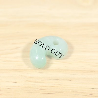 画像2: ひすい勾玉 (2)