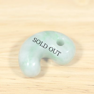 画像2: ひすい勾玉 (2)