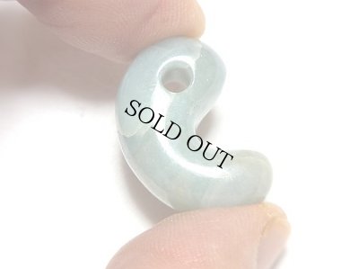 画像2: ひすい勾玉 (2)