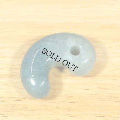 画像2: ひすい勾玉 (2)