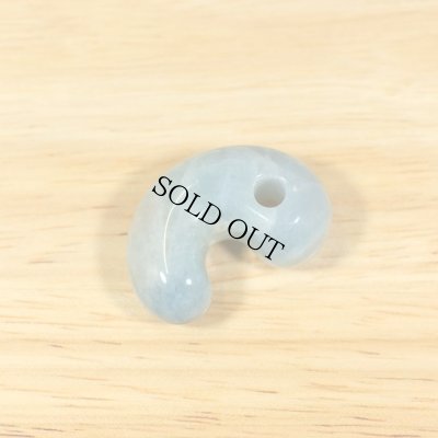 画像2: ひすい勾玉 (2)