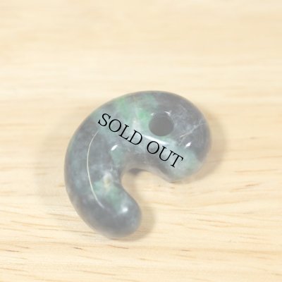 画像2: ひすい勾玉 (2)