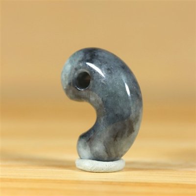 画像4: ひすい勾玉 (4)