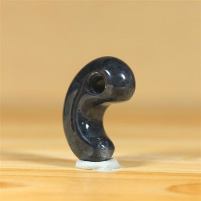 画像2: ひすい勾玉 (2)