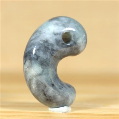 画像3: ひすい勾玉 (3)