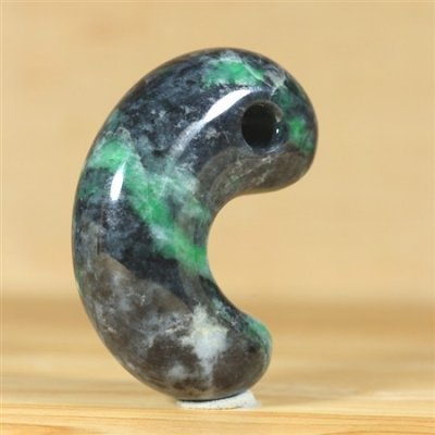 画像3: ひすい勾玉 (3)