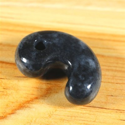 画像5: ひすい勾玉 (5)