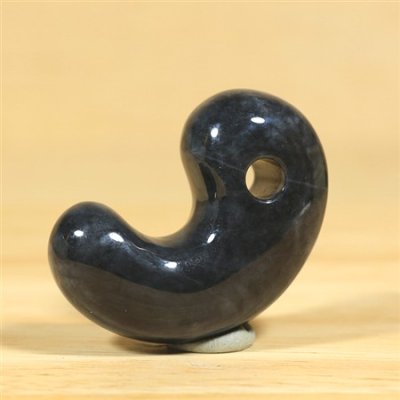 画像1: ひすい勾玉 (1)