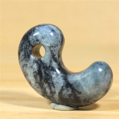 画像2: ひすい勾玉 (2)