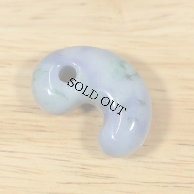 画像2: ひすい勾玉 (2)