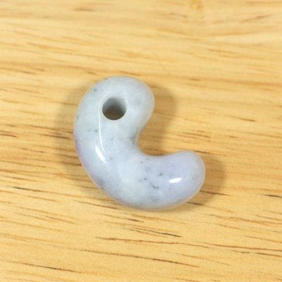 画像3: ひすい勾玉 (3)