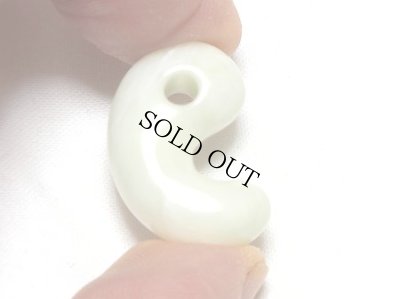 画像2: ひすい勾玉 (2)