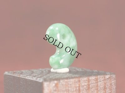 画像2: ひすい勾玉 (2)