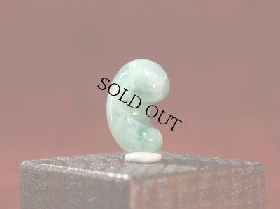 画像3: ひすい勾玉 (3)