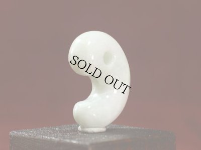 画像2: ひすい勾玉 (2)