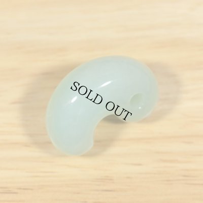 画像4: 糸魚川 姫川産 緑系 翡翠勾玉 (4)