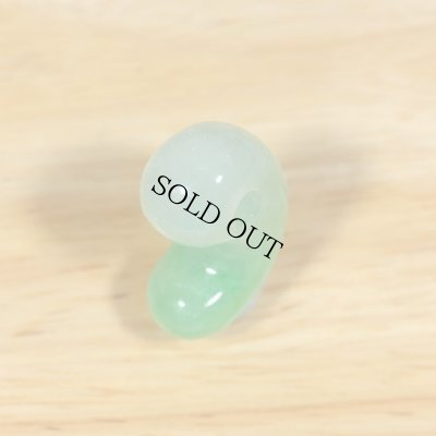 画像5: 糸魚川 姫川産 緑系 翡翠勾玉 (5)