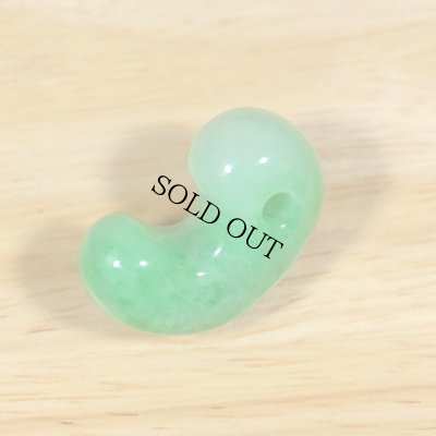 画像3: 糸魚川 姫川産 緑系 翡翠勾玉 (3)