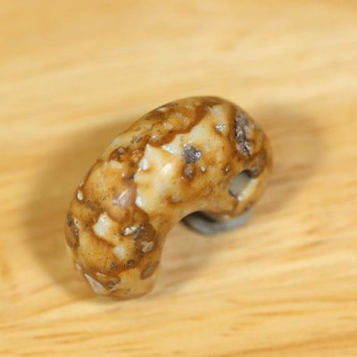 画像5: 姫川薬石勾玉 (5)