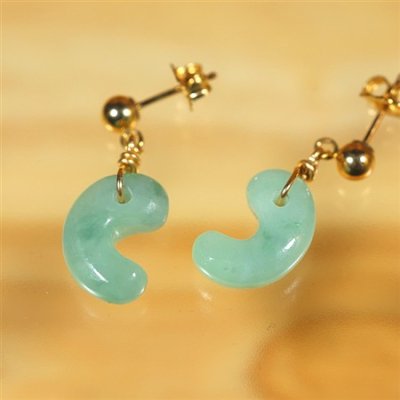 画像2: 糸魚川産翡翠ピアス (2)