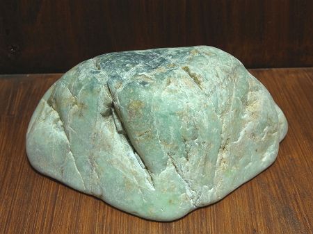 ☆翡翠原石☆糸魚川硬玉【小滝・転石川ズレ・ウブ17.65kg